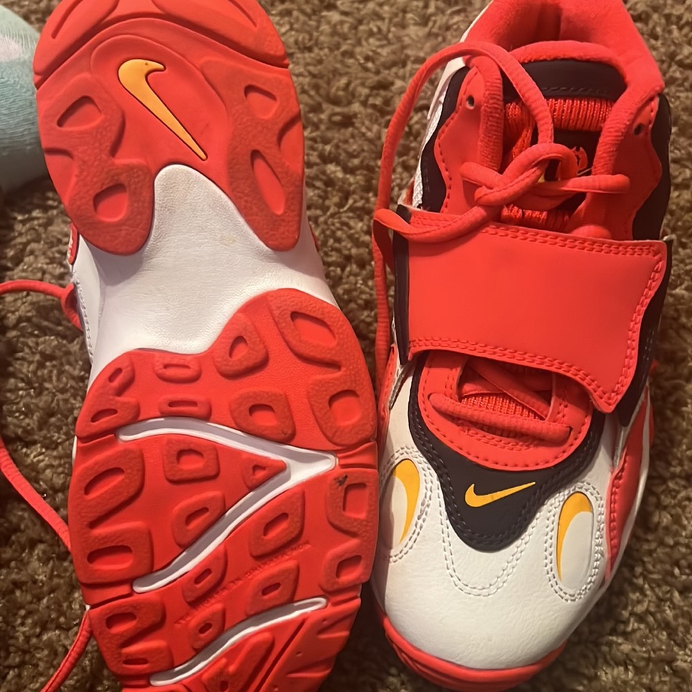 Shoes - Picture 3 of 4
